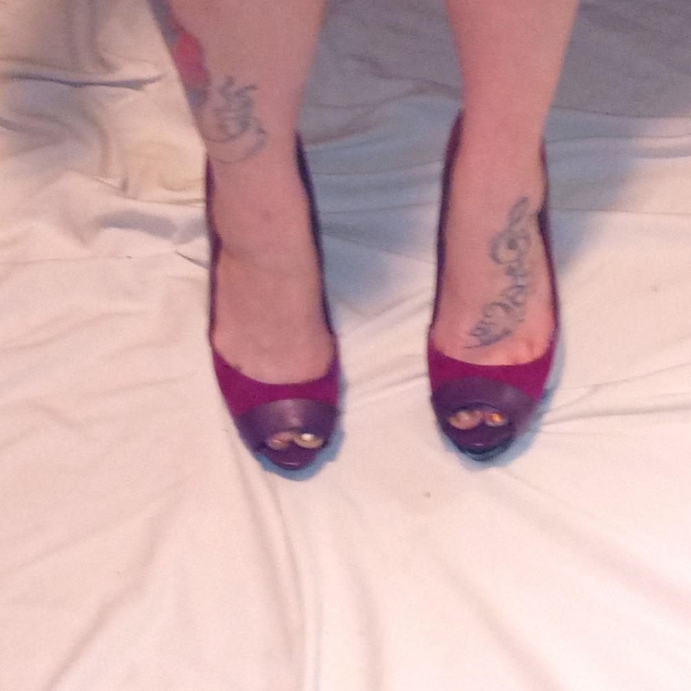 Jessica Simpson Burgandy Red Wine Pumps. Size 10B/40